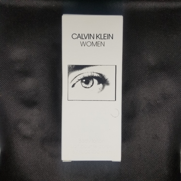 Calvin Klein Women Lotion Moisturizer - Picture 2 of 4
